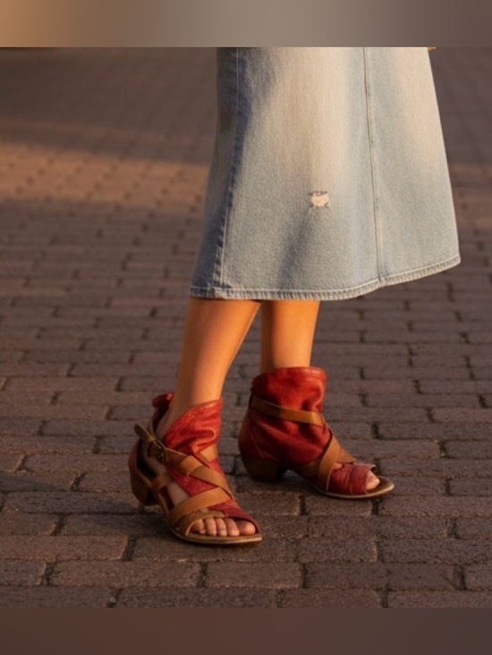 Miz Mooz Shoes - MIZ MOOZ Cassidy Leather Strappy Sandals